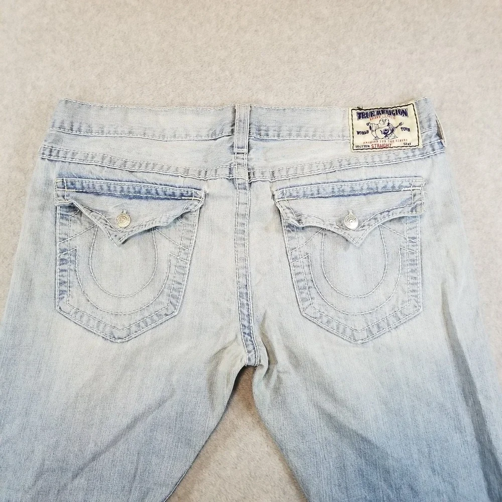 True Religion Jeans Mens 40 Light Wash Blue Distressed Straight Flap Pocket USA